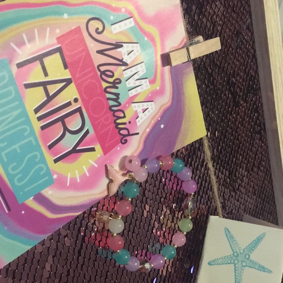 🔵Mermaid Tail Multicolor Beaded Bracelet - Picture 2 of 8